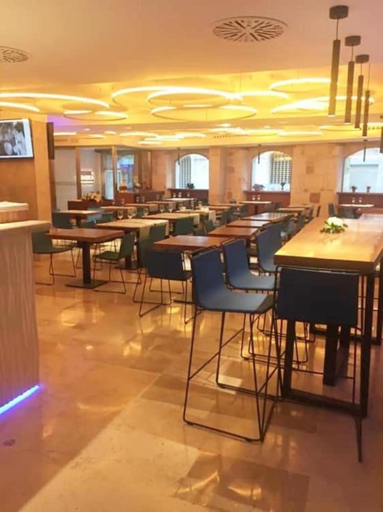 Centro Braseros Hotel Burgo